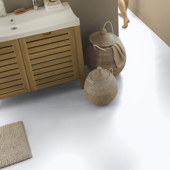 Plain Colours 501 White Vinyl Flooring Plain Colours 501 White Vinyl Flooring Lifestyle Image Bathroom 1 Jpg